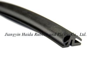 China Waterproof EPDM Rubber Trim Seal , Co-extruded Car Rubber Window Seal supplier